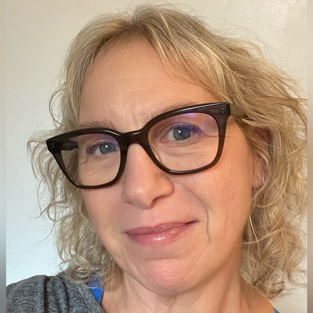 Meet your Posher, Elyse